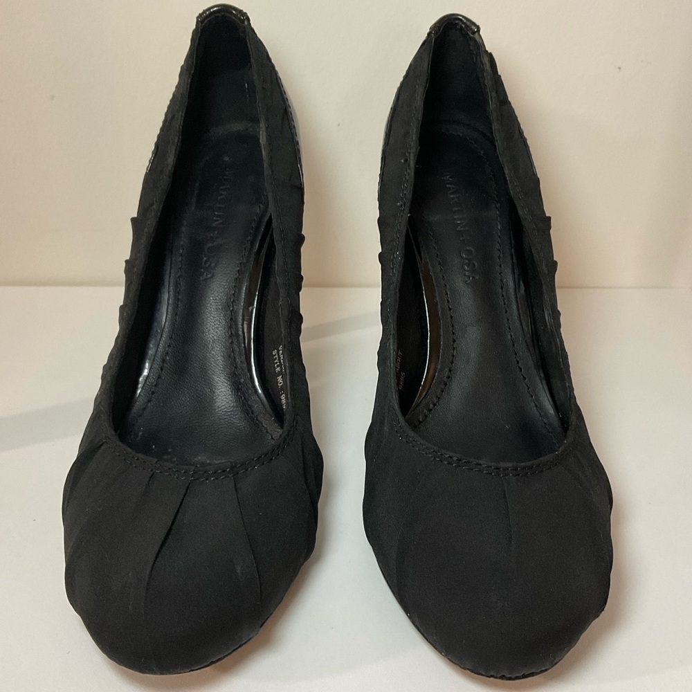 Martin & Osa Black Round Toe Rouched Pump (6)